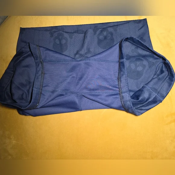 CVG Crossbones Shorts - Picture 7 of 7